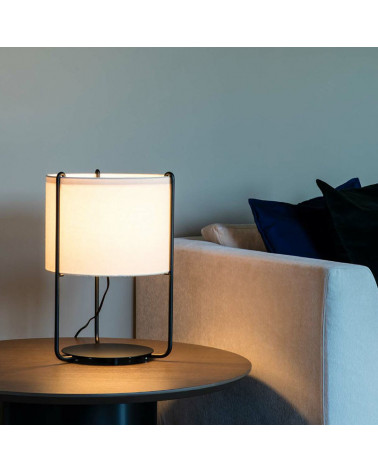 Lampe de table Drum sur une table | Aiure