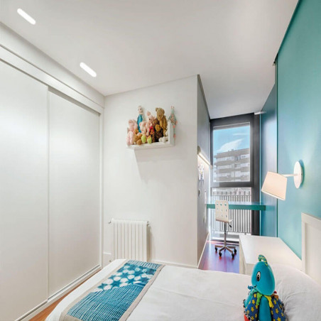 Downlight LED Olympia instalado en habitación | Aiure