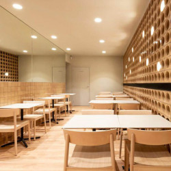Downlight LED dans un restaurant Fox d'Arkoslight | Aiure