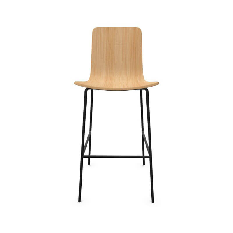 Klip polished design stool by Viccarbe matt oak finish | Aiure