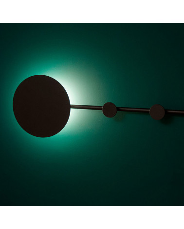 HAN LED black wall lamp on a wall | Aiure