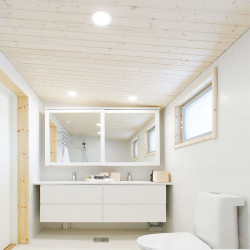 Downlight LED dans une salle de bain. Série Mix d'Arkoslight | Aiure