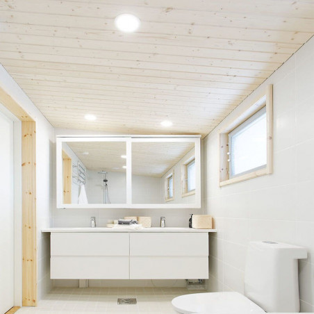 Downlight LED dans une salle de bain. Série Mix d'Arkoslight | Aiure