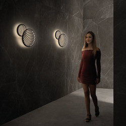 Applique et plafonnier Collage 30W de Mantra allumé sur mur | Aiure