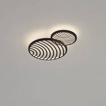 Applique et plafonnier noir Collage 30W de Mantra allumé sur plafond | Aiure