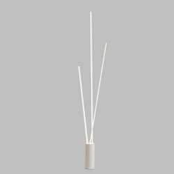 Lampadaire Vertical blanc 3 lumières sur fond gris | Aiure