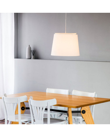 SAVOY pendant lamp in a dining room | Aiure