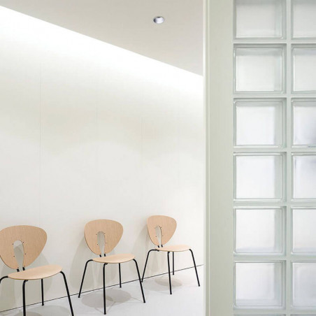 LED downlight Lex Eco Mini in a hallway. Arkoslight | Aiure
