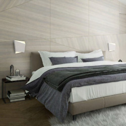 Dimensiones del aplique de pared blanco Asimetric de Mantra en habitación | Aiure