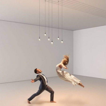 Plafonnier personnalisable Alaska Fancy Shape d'Arkoslight installé sur un piste de danse | Aiure