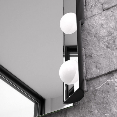 Espejo LED Hollywood de Eurobath en un cuarto de baño primer plano| Aiure